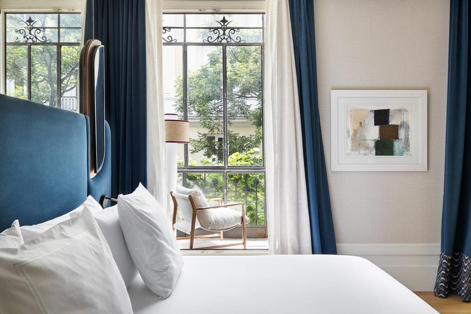 One Shot Recoletos Hotel 4*